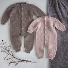 Last inn bildet i Galleri-visningsprogrammet, Nyfødt rilledress opp til 4 år