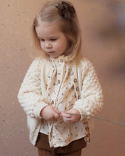 Last inn bildet i Galleri-visningsprogrammet, Perlemors boblejakke