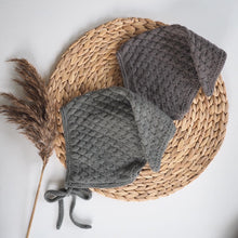 Last inn bildet i Galleri-visningsprogrammet, Perlemors boblekjole med skaut