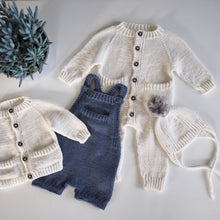 Last inn bildet i Galleri-visningsprogrammet, Lerke babydrakt