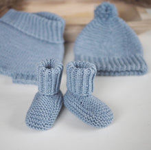 Last inn bildet i Galleri-visningsprogrammet, Nyfødt rillesett (sokker, lue og shorts)