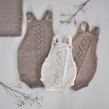 Last inn bildet i Galleri-visningsprogrammet, Eucalyptus sett (heldress, romper, jakke, lue/kyse og sokker)
